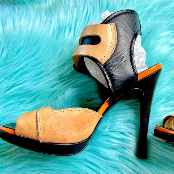 ALEXANDER MCQUEEN Strappy LEATHER Cuff Platform Bootie Sandal Heels Women’s 7 - Picture 4 of 16